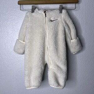 Nike Baby Unisex Hooded Full Zip Sherpa One Piece Ivory Size Newborn Worn Once